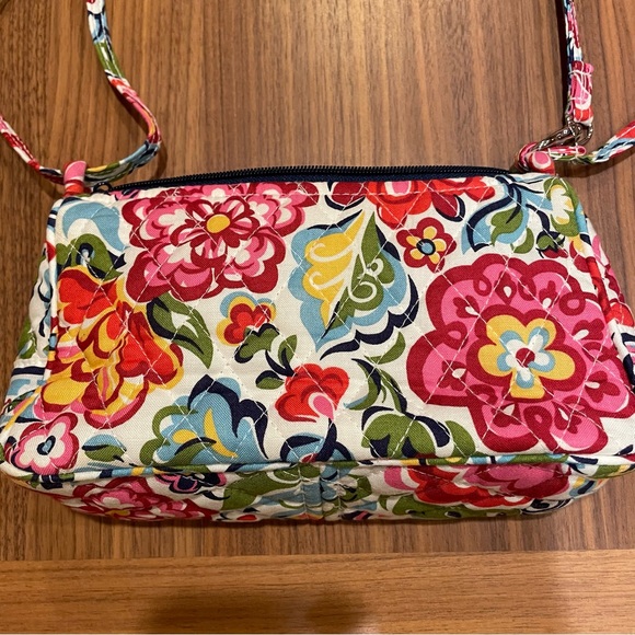 Vera Bradley Small Adjustable Strap Purse - Picture 4 of 10